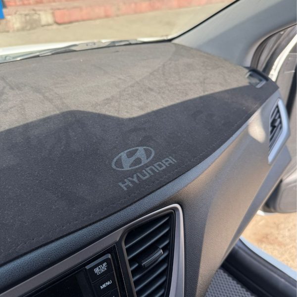 Накидка на панель Hyundai Accent 2023