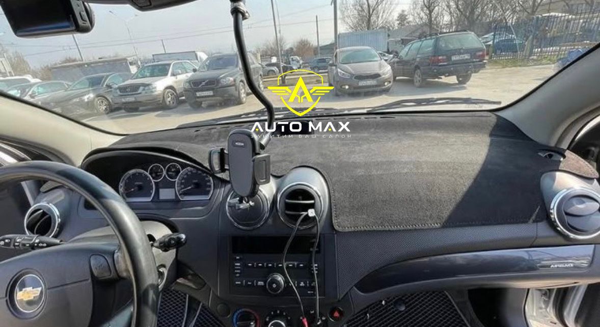 Накидка на панель Audi Q7