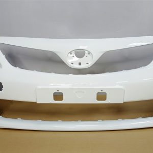 Бампер передний Toyota Corolla